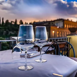 Hotel La Scaletta Al Ponte Vecchio, Florenz